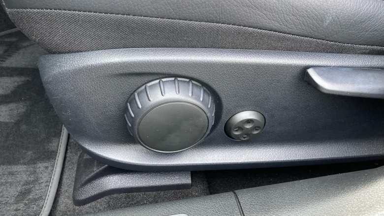 Mercedes-Benz CLA 180 AMG Line Premium Plus 5dr Tip Auto Petrol Estate